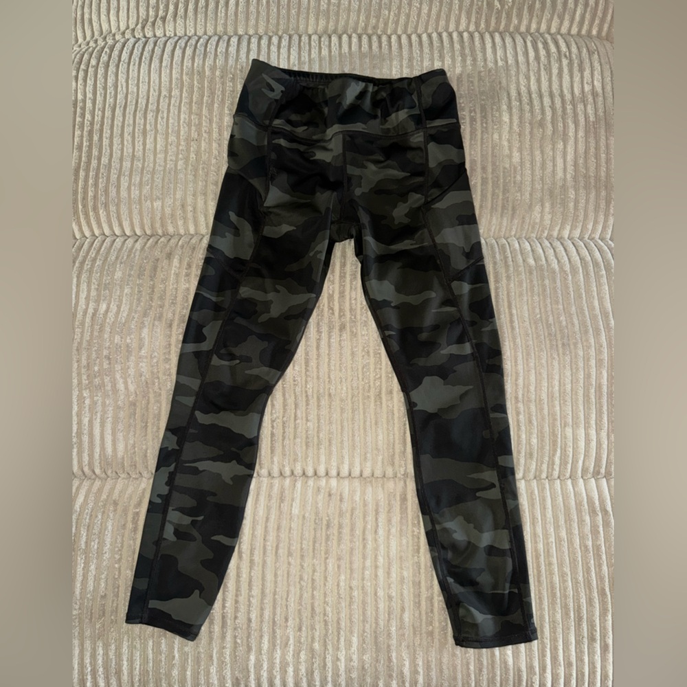 Athleta Green Camouflage Leggings